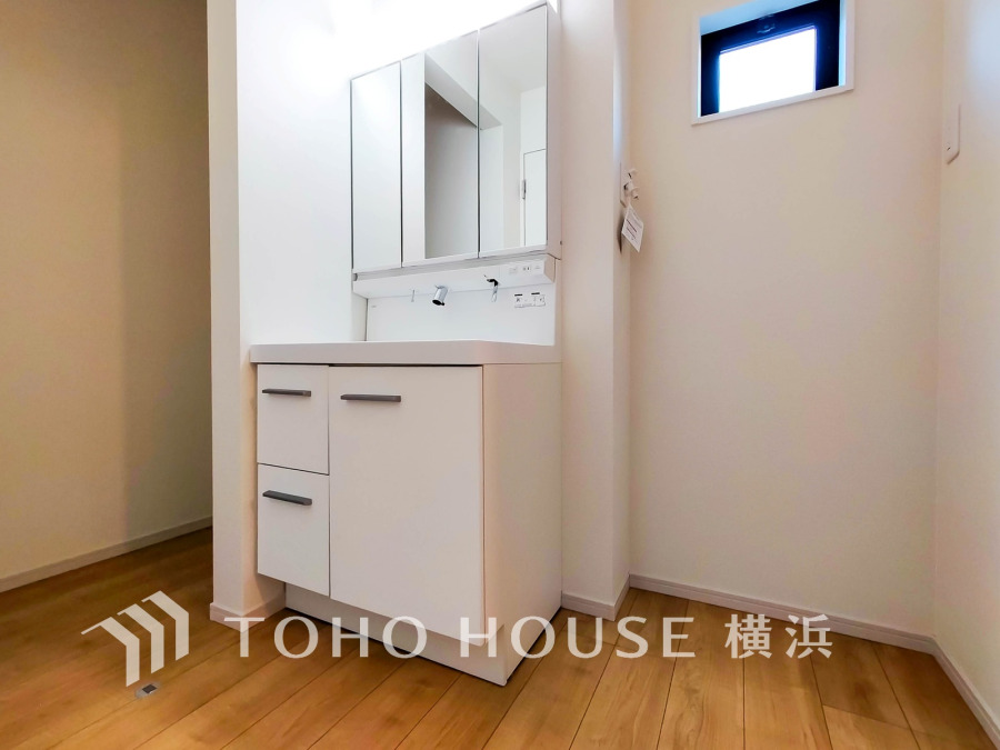 一日の始まりと終わりを心地よく演出してくれる、多彩な機能が備えられたパウダールーム。心地よいリフレッシュ空間です。