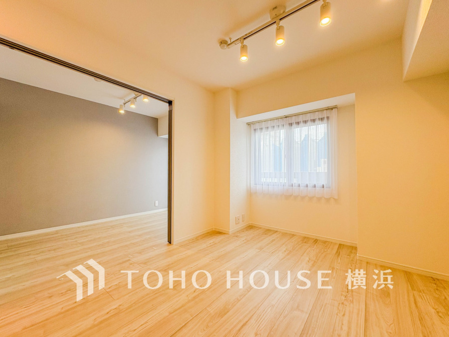 一日の中で多くの時間を過ごすことになる住まいだからこそ、いつも穏やかな空間であるように心掛けています。構成する建材などへの配慮が、住まう方の健康を守ります。