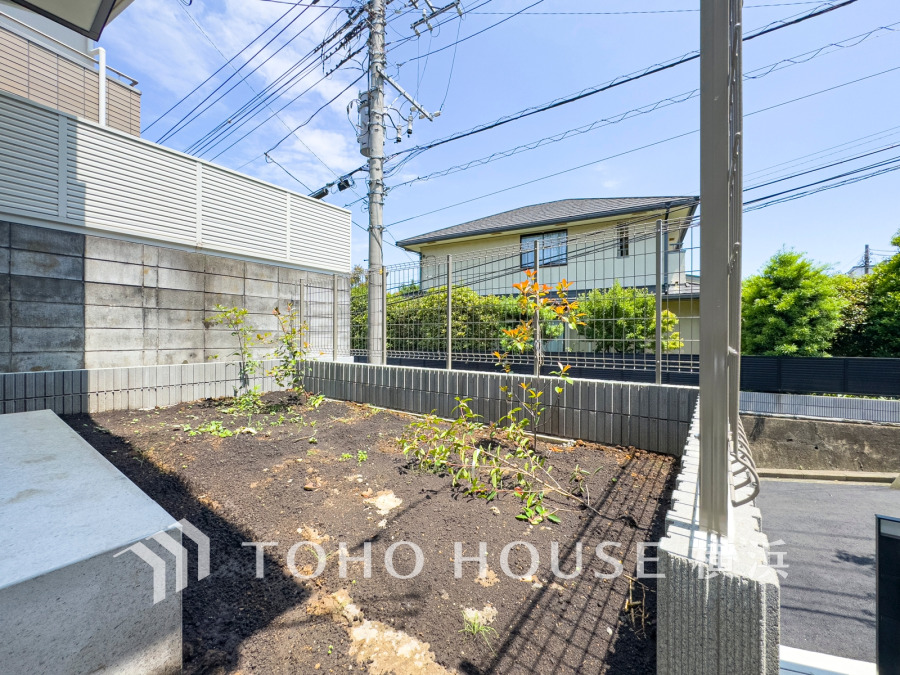 お子さまがお庭で遊べるのはもちろん、家庭菜園やたくさんの友人を招いてBBQ…多彩な楽しみが広がります。