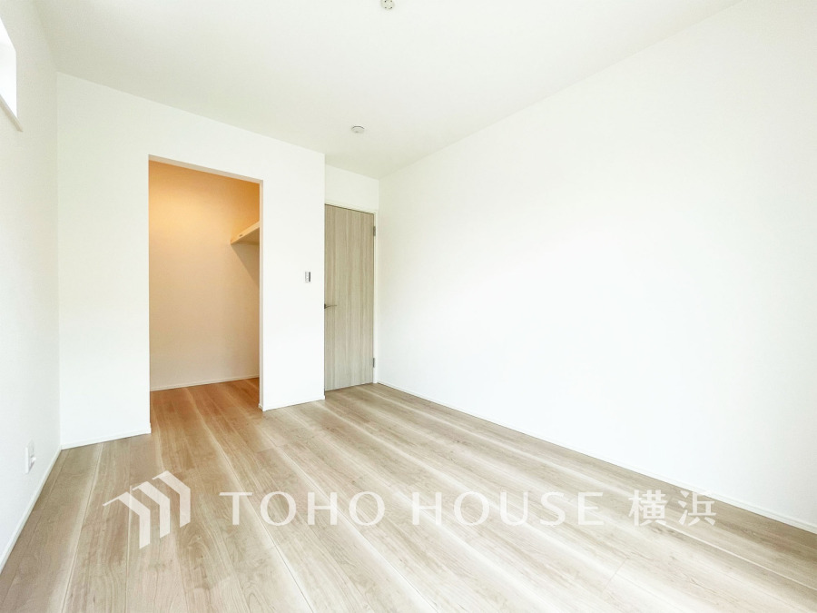 穏やかな寛ぎを届ける上質仕様のゆとりあるお部屋。自分時間を充実させながら心豊かにできるプライベート空間。