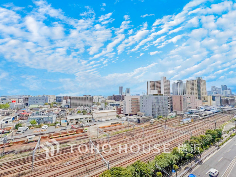 時の流れと共に装いを変える街の景観を独り占め。この街ならではの美しい風景を心ゆくまでお楽しみ下さい。