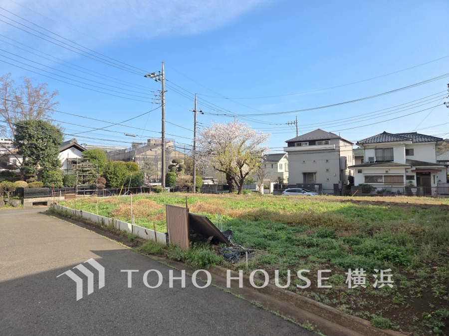 【2026年4月撮影】建築条件のない土地ですので、お好みのハウスメーカーさんで、理想のマイホームを建築することが出来ます。