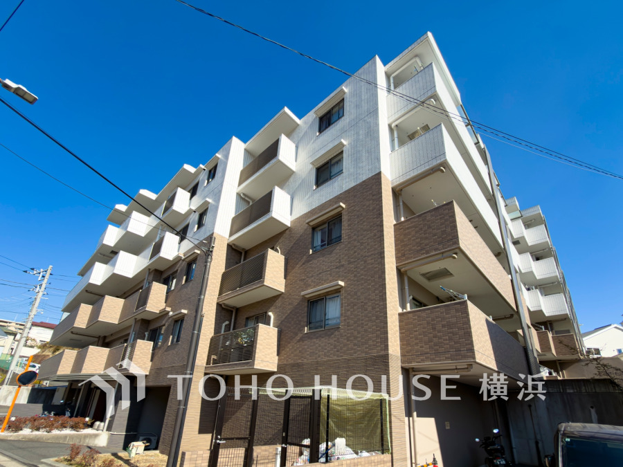 時間のゆとりと空間、爽やかな陽光がもたらす光と風を贅沢なまでに感じる暮らしが始まります。
