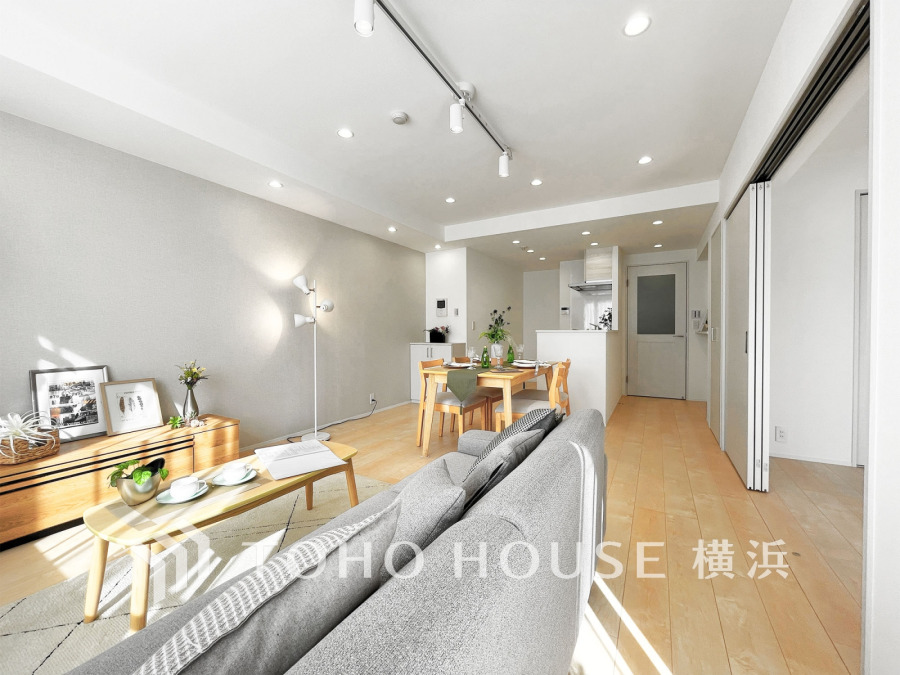 太陽の恵みを受けた明るい空間。吹きぬける風を感じながら爽やかで風通しの良い暮らしが叶います。
