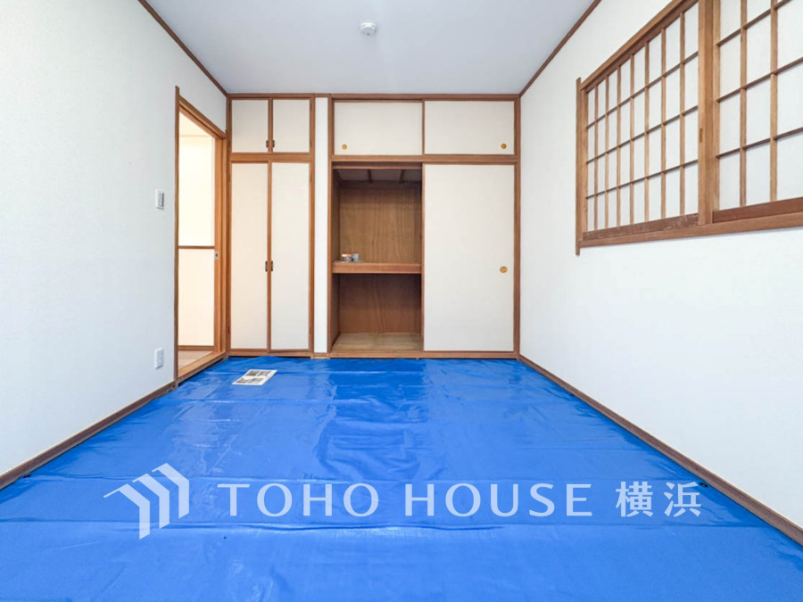 和室は有るだけでも落ち着く空間ですが、 「家族団らん」 「来客時の客間」 等々多目的なスペースとして活用出来る便利な空間です。