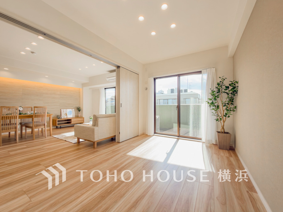 家族一人ひとりの大切なプライベート空間。趣味・感性で個性的に飾って頂けるようシンプルに仕上げてあります。自分時間を充実させながら心豊かなひとときを過ごすための大切な空間。