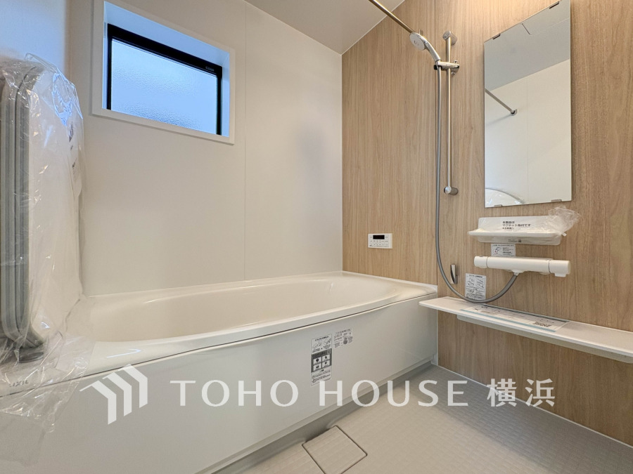 1日の疲れを取り心身を癒すことができる住まいの中のリラクゼーション空間、バスルーム。心からゆったりと寛いでいただけるよう、ゆとりのスペースを確保しています。