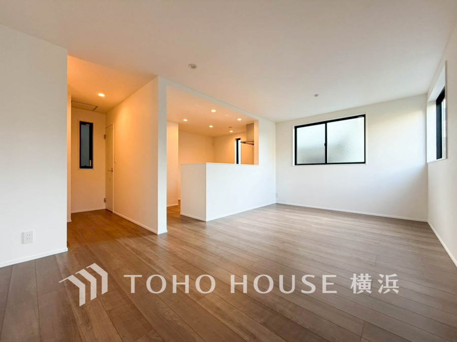 ご家族やお客様との時間など、多くの時を刻む空間。何気なく過ぎる時でさえも上質なひと時となる快適な空間を目指して。