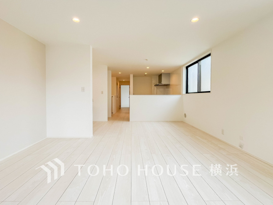 ご家族やお友達との時間など、多くの時を刻む空間。何気なく過ぎる時でさえも上質なひと時となる快適な空間を目指して。