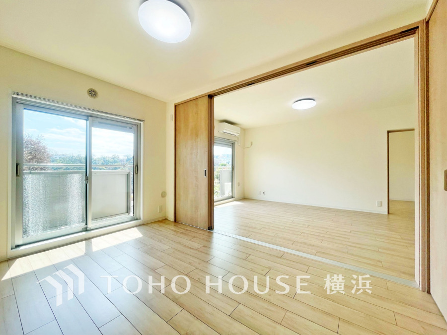 感性を育むプライベートルームはシンプルでスマートな空間。好みの空間で読書をしたり、音楽を聞いたりと一人の時間も充実したものにできます。