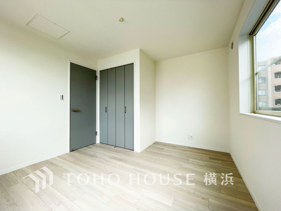 感性を育むプライベートルームはシンプルでスマートな空間。好みの空間で読書をしたり、音楽を聞いたりと一人の時間も充実したものにできます。