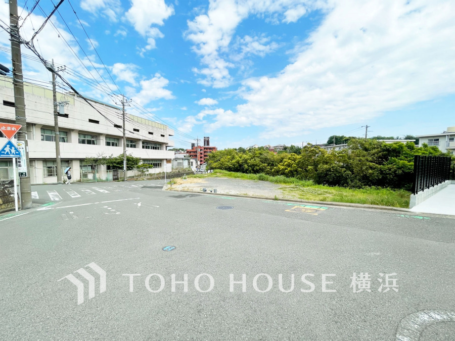 建築条件無し売地：全3区画の宅地分譲