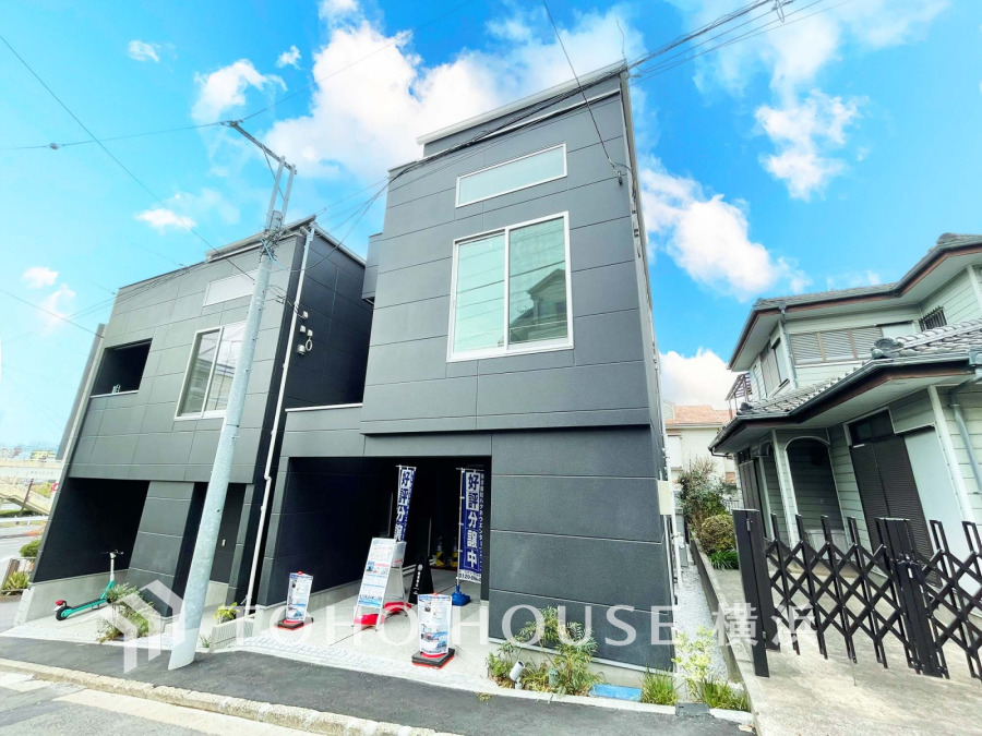 スタイリッシュでスマートな魅力が目を引く外観。堂々たる佇まいは、街の風景を彩り輝きを与えることでしょう。街に新たな価値をもたらします。