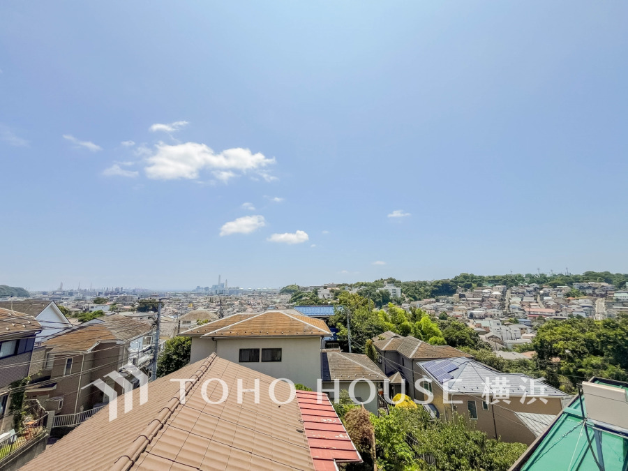 この開放感ある眺望と共に閑静な住宅街の季節感を演出する四季折々の変化を楽しめる心地よい場所となることでしょう