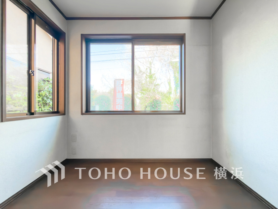 お客様の求める本当の“住み心地”とは何なのか。そのための一手間一工夫を惜しみません。街並みや周辺の環境に呼応しながら、美しく、そして毎日の暮らしを考慮した機能性の高い住まい。