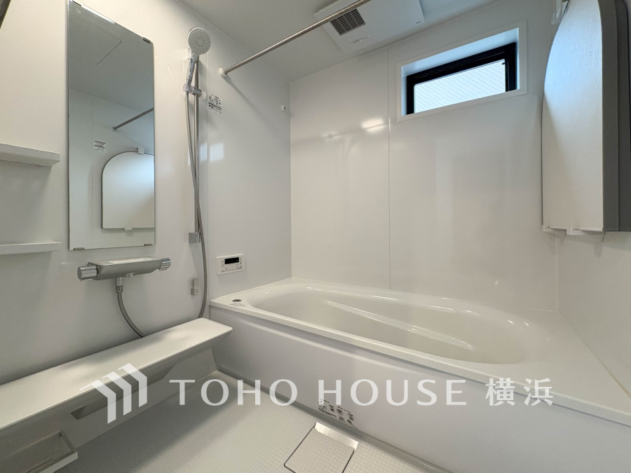 1日の疲れを取り心身を癒すことができる住まいの中のリラクゼーション空間、バスルーム。心からゆったりと寛いでいただけるよう、ゆとりのスペースを確保してます。