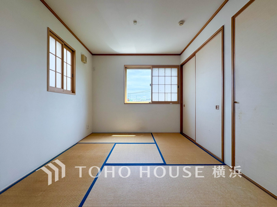 和室は有るだけでも落ち着く空間ですが、 「家族団らん」 「来客時の客間」「赤ちゃんのお昼寝」等々多目的なスペースとして活用出来る便利な空間です。
