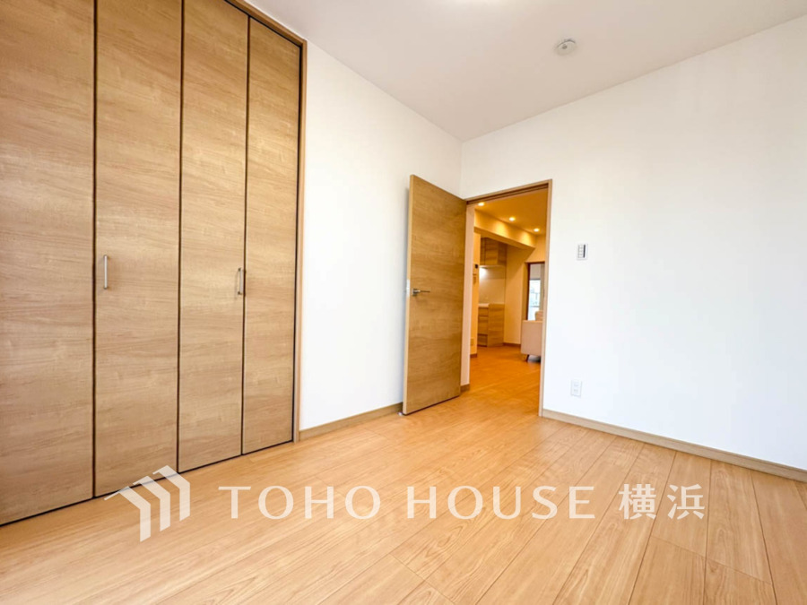 お子様のスタディ空間として、あるいは書斎やホビールームとして生活スタイルに合わせて使えるプライベートルーム。お好みのインテリアでお気に入りの空間に仕上げてください。