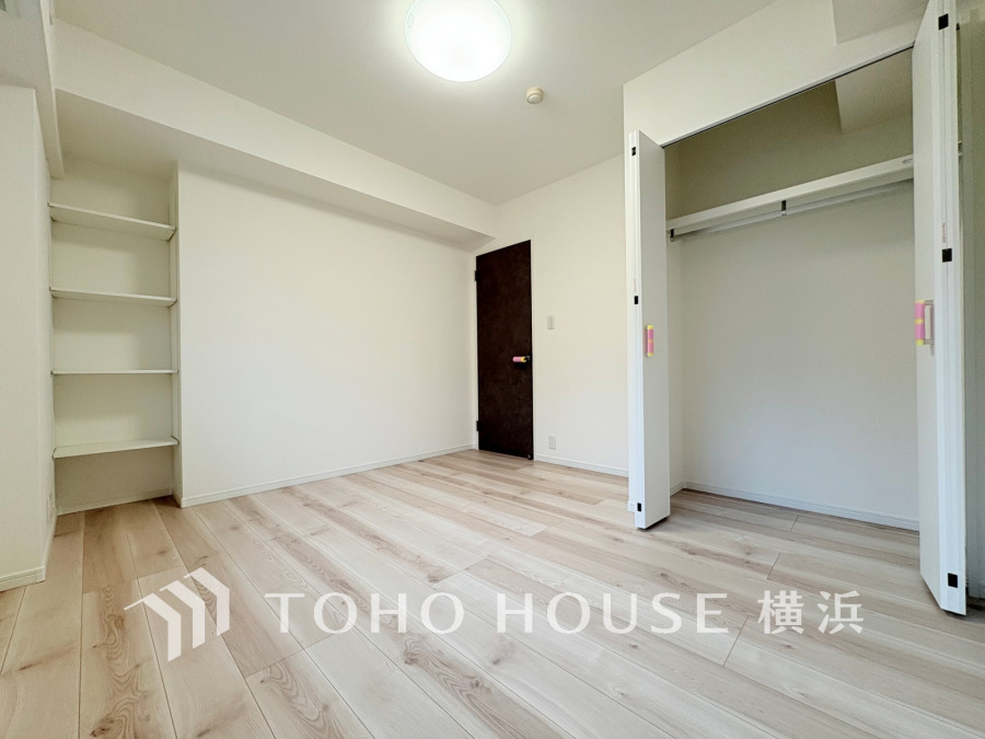 家族一人ひとりの大切なプライベート空間。趣味・感性で個性的に飾って頂けるようシンプルに仕上げてあります。自分時間を充実させながら心豊かなひとときを過ごすための大切な空間。