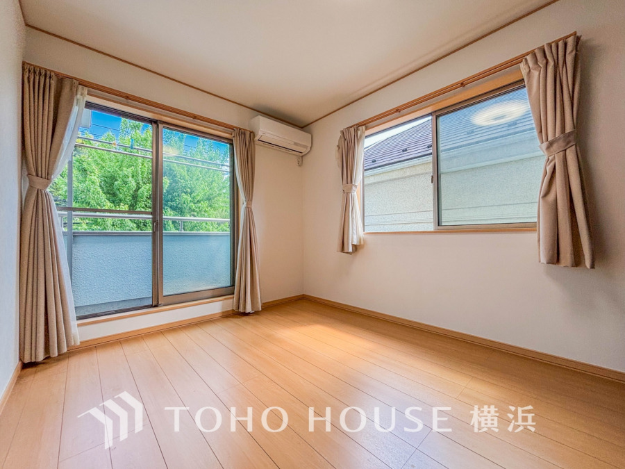 穏やかな寛ぎを届ける上質仕様のゆとりあるお部屋。自分時間を充実させながら心豊かにできるプライベート空間。