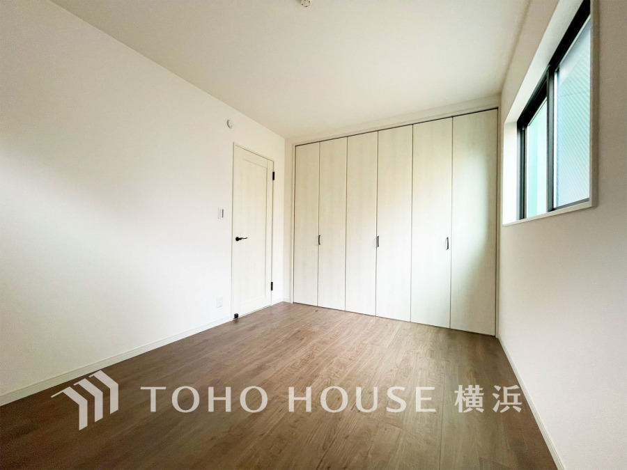 穏やかな寛ぎを届ける上質仕様のゆとりあるお部屋。自分時間を充実させながら心豊かにできるプライベート空間。