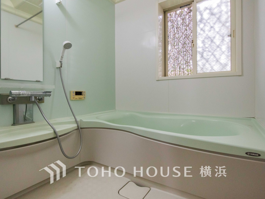 1日の疲れを取り心身を癒すことができる住まいの中のリラクゼーション空間、バスルーム。心からゆったりと寛いでいただけるよう、ゆとりのスペースを確保してます。