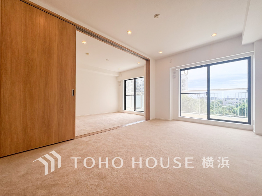 穏やかな寛ぎを届ける上質仕様のゆとりあるお部屋。自分時間を充実させながら心豊かにできるプライベート空間。