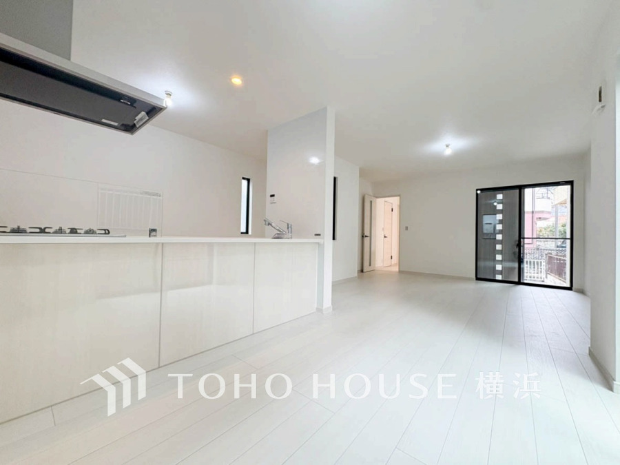 ご家族やお客様との時間など、多くの時を刻む空間。何気なく過ぎる時でさえも上質なひと時となる快適な空間を目指して。