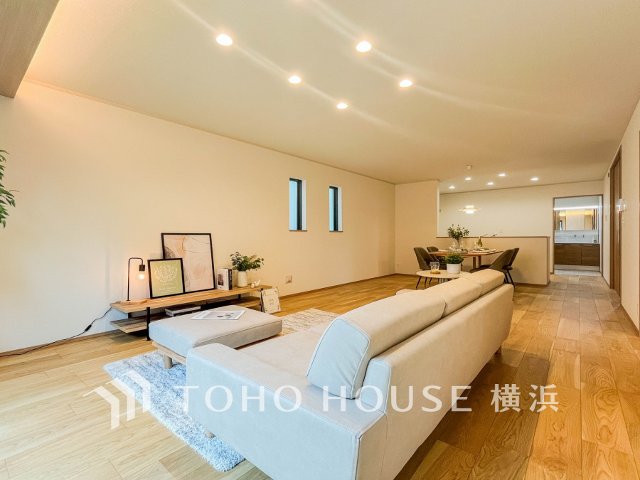 一日の中で多くの時間を過ごすことになる住まいだからこそ、いつも穏やかな空間であるように心掛けています。構成する建材などへの配慮が、住まう方の健康を守ります。