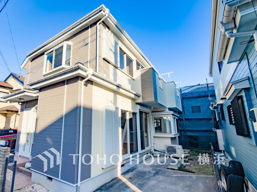 閑静な住宅街に佇む邸宅。ゆとりある住空間を確保した3LDKのお住まい。
