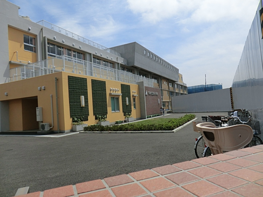 川崎市立宮内小学校まで約450m。