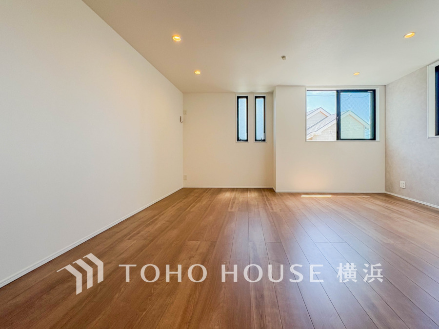 一日の中で多くの時間を過ごすことになる住まいだからこそ、いつも穏やかな空間であるように心掛けています。構成する建材などへの配慮が、住まう方の健康を守ります。
