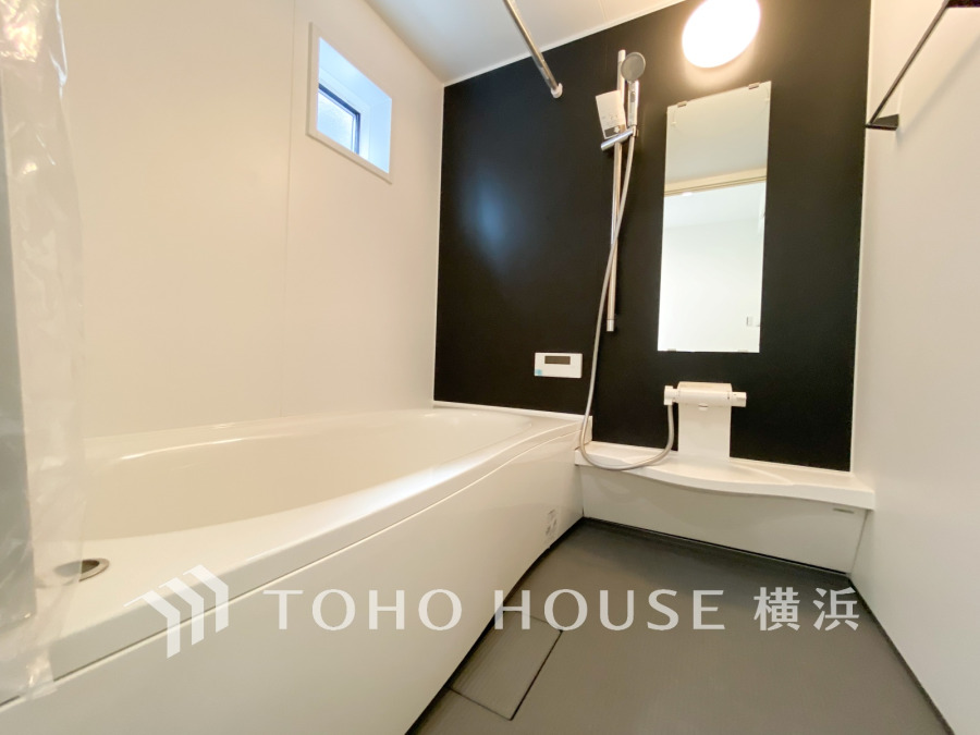 1日の疲れを取り心身を癒すことができる住まいの中のリラクゼーション空間、バスルーム。心からゆったりと寛いでいただけるよう、ゆとりのスペースを確保しています。
