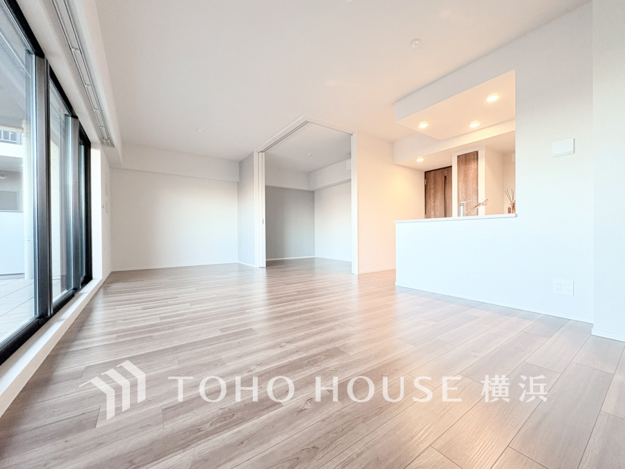 ご家族やお客様との時間など、多くの時を刻む空間。何気なく過ぎる時でさえも上質なひと時となる快適な空間を目指して。