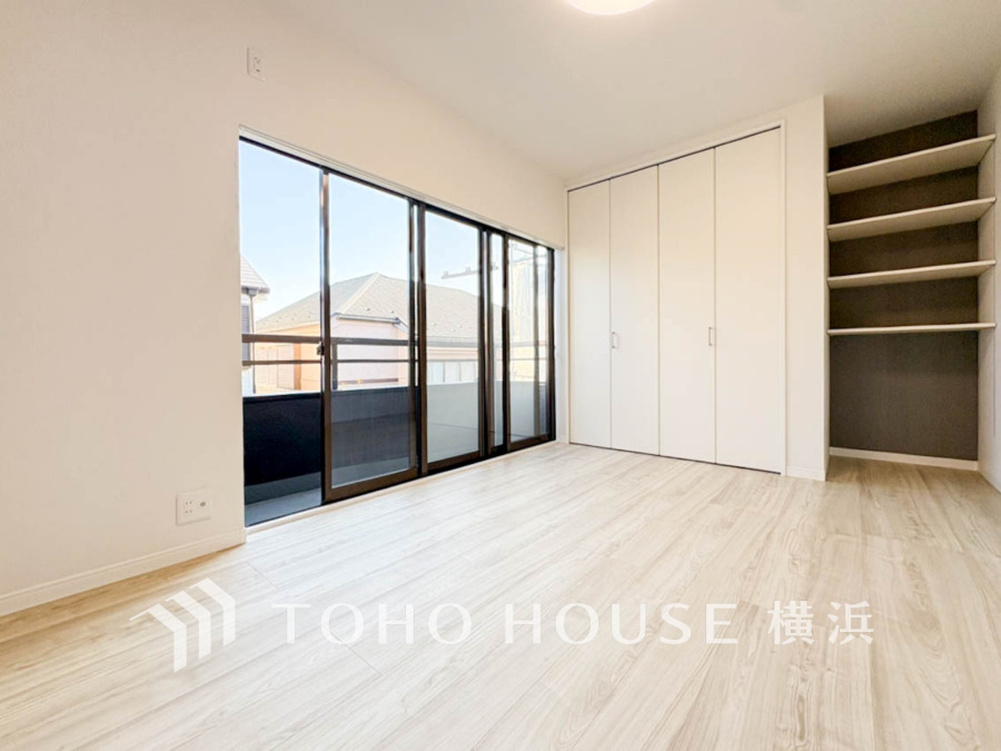 感性を育むプライベートルームはシンプルでスマートな空間。好みの空間で読書をしたり、音楽を聞いたりと一人の時間も充実したものにできます。