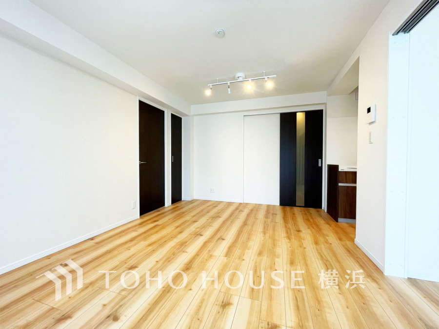 たくさんの想いが美しいカタチに彩られた時、そこにはひと時のくつろぎが生まれ、ゆっくりと愛着が育まれていきます。