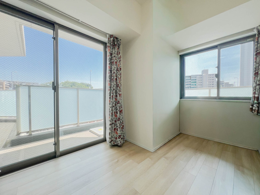 ご家族やお友達との時間など、多くの時を刻む空間。何気なく過ぎる時でさえも上質なひと時となる快適な空間を目指して。