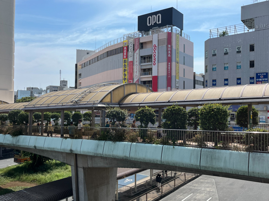 湘南藤沢オーパまで　約1800ｍ