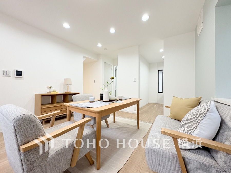 ご家族やお客様との時間など、多くの時を刻む空間。何気なく過ぎる時でさえも上質なひと時となる快適な空間を目指して。