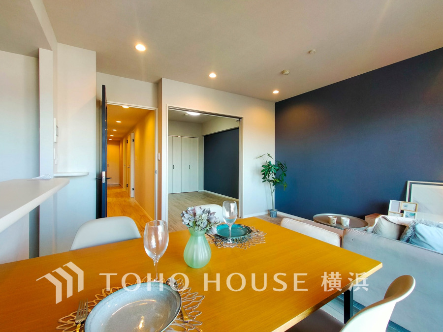 オープンでのびやかな空間を生み出す、こだわりの「広がり」と「ゆとり」。家族と過ごす時間を大切にした住空間♪