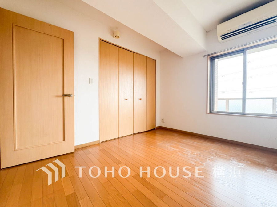 家族一人ひとりの大切なプライベート空間。趣味・感性で自由に演出できるよう、シンプルに仕上げた空間。暮らし心地を大きく左右する収納を、適材適所に配置し、使い勝手にも考慮しました。