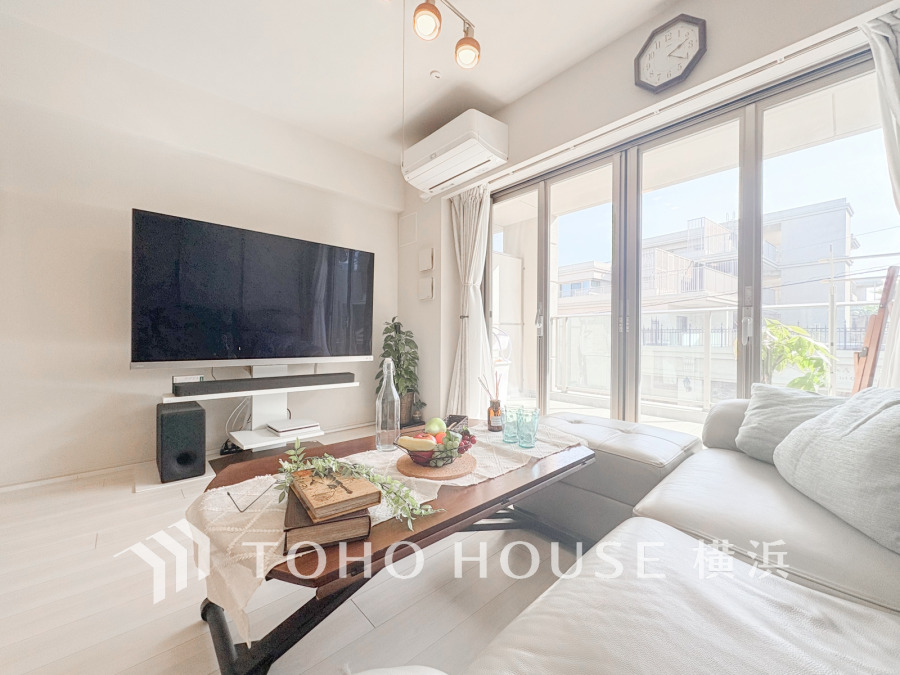 一日の中で多くの時間を過ごすことになる住まいだからこそ、いつも穏やかな空間であるように心掛けています。構成する建材などへの配慮が、住まう方の健康を守ります。