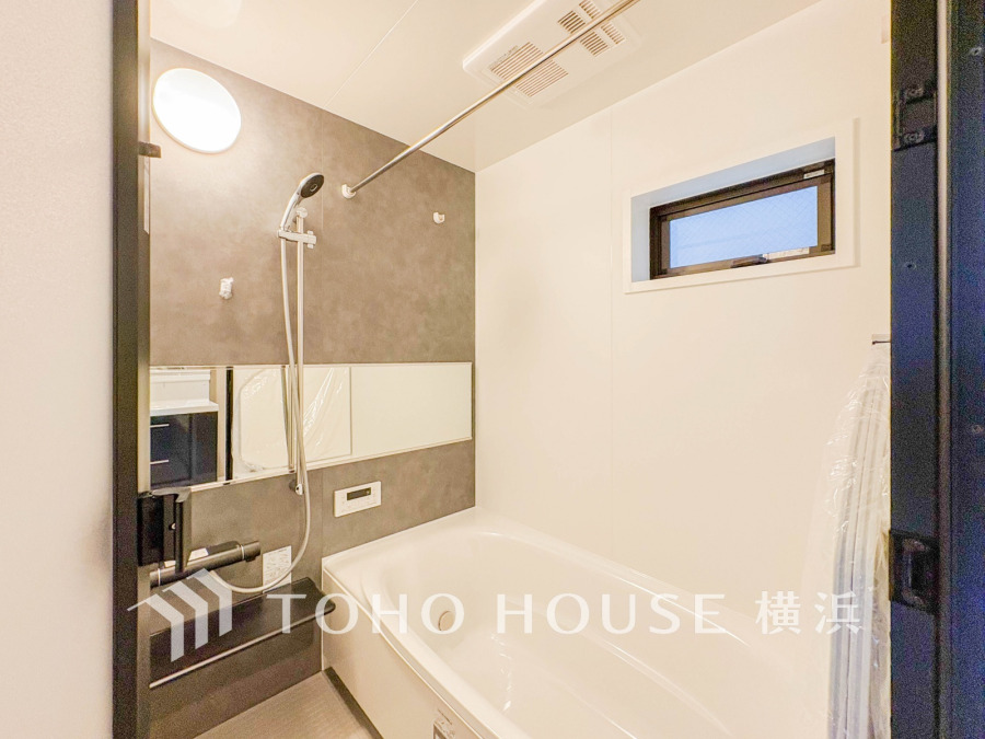 1日の疲れを取り心身を癒すことができる住まいの中のリラクゼーション空間、リラックスできるよう優しいカラーをチョイスしました。時を忘れるほどのんびりできる空間に。