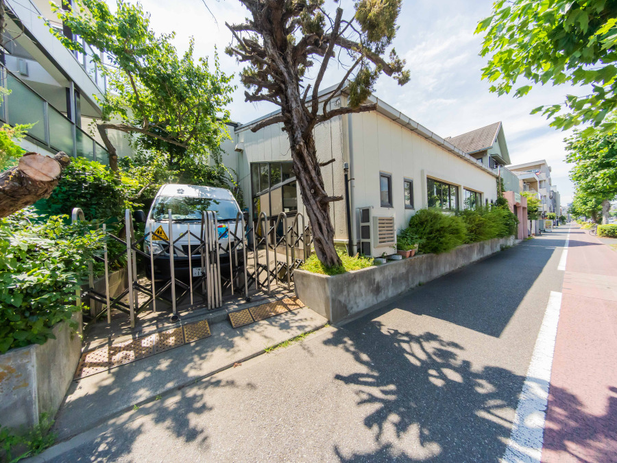 鶴見平和幼稚園　約550ｍ