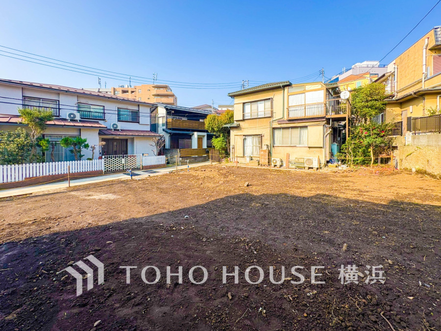 爽やかな青空の下に贅沢なほどに降り注ぐ陽光、豊かな居住性と、クオリティが見事に調和した住空間は、住まうことの喜びを感じさせてくれることでしょう。