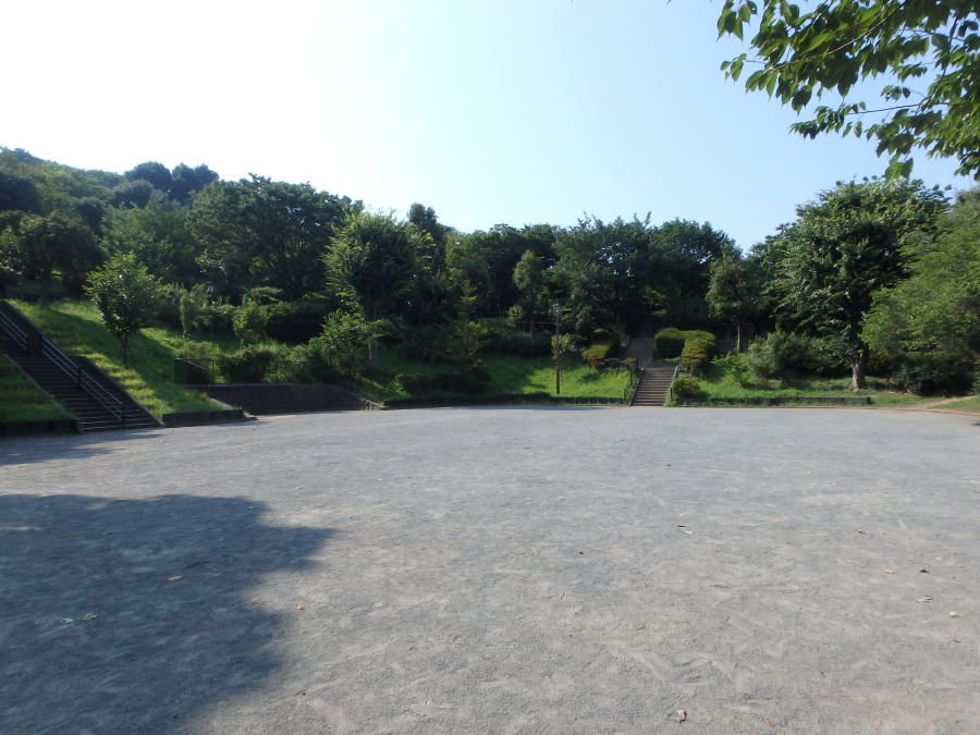 今井の丘公園　約800ｍ