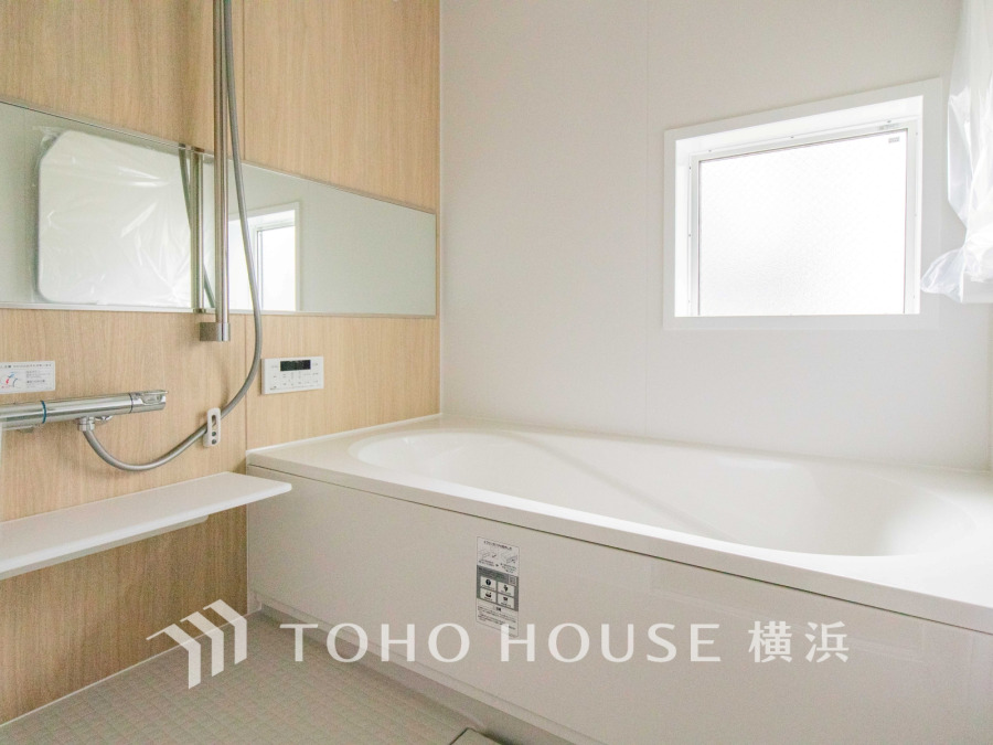 1日の疲れを取り心身を癒すことができる住まいの中のリラクゼーション空間、バスルーム。心からゆったりと寛いでいただけるよう、ゆとりのスペースを確保してます。