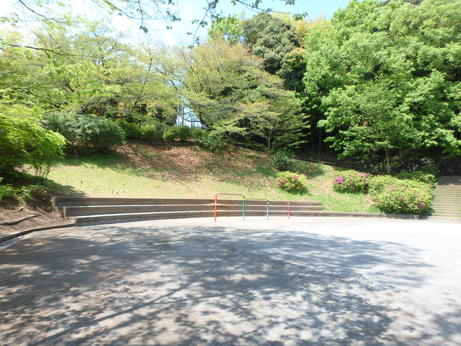 日吉本町鯛ケ崎公園…約350ｍ