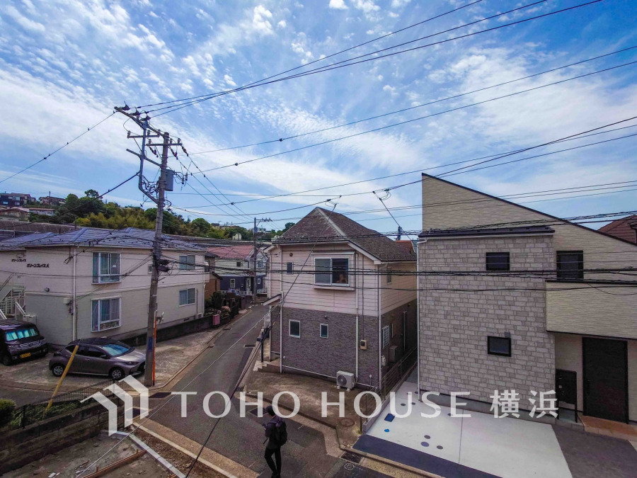 部屋にも爽やかな風と暖かく柔らかな日差しが差し込み、毎日の暮らしを豊かに彩ります。