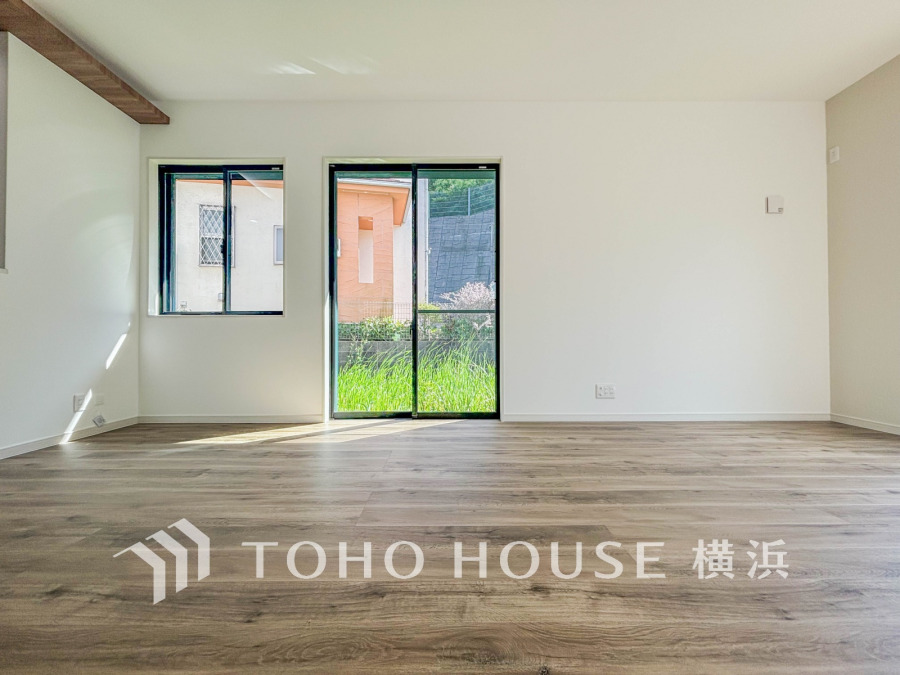 一日の中で多くの時間を過ごすことになる住まいだからこそ、いつも穏やかな空間であるように心掛けています。構成する建材などへの配慮が、住まう方の健康を守ります。